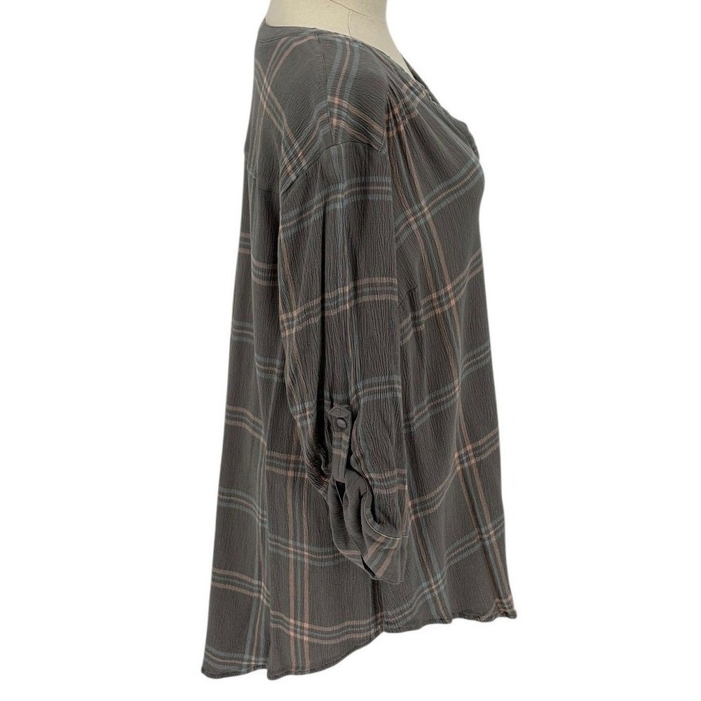 Torrid Harper Blouse Grey Plaid Roll Tab Sleeve 100% Rayon 2 - Picture 3 of 7